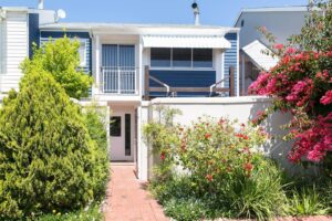 Lagoon home at Knysna Quays #10 Spinnaker Drive overlooking the tranquil Knysna lagoon.