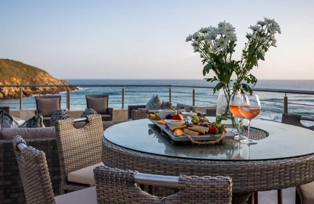 Luxury coastal accommodation in Herold’s Bay with ocean views and a quiet Garden Route setting.